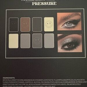 Romantic Beauty More Leisure Eyeshadow Palette